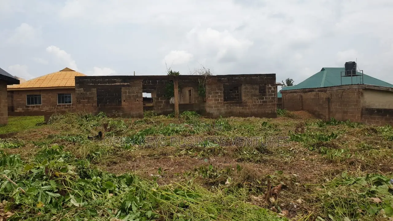 3bdrm Bungalow in Wire And Cable, Apata for sale in Apata