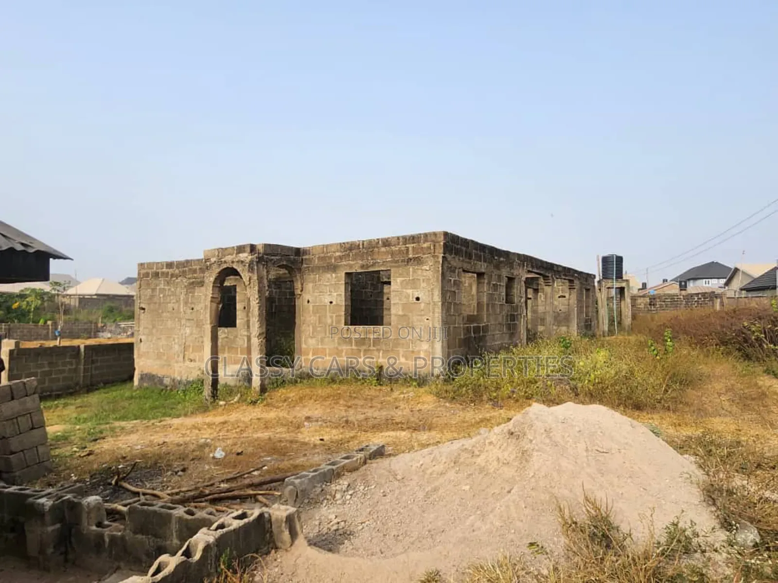 5bdrm Block Of Flats In Ibadan For Sale in Ibadan