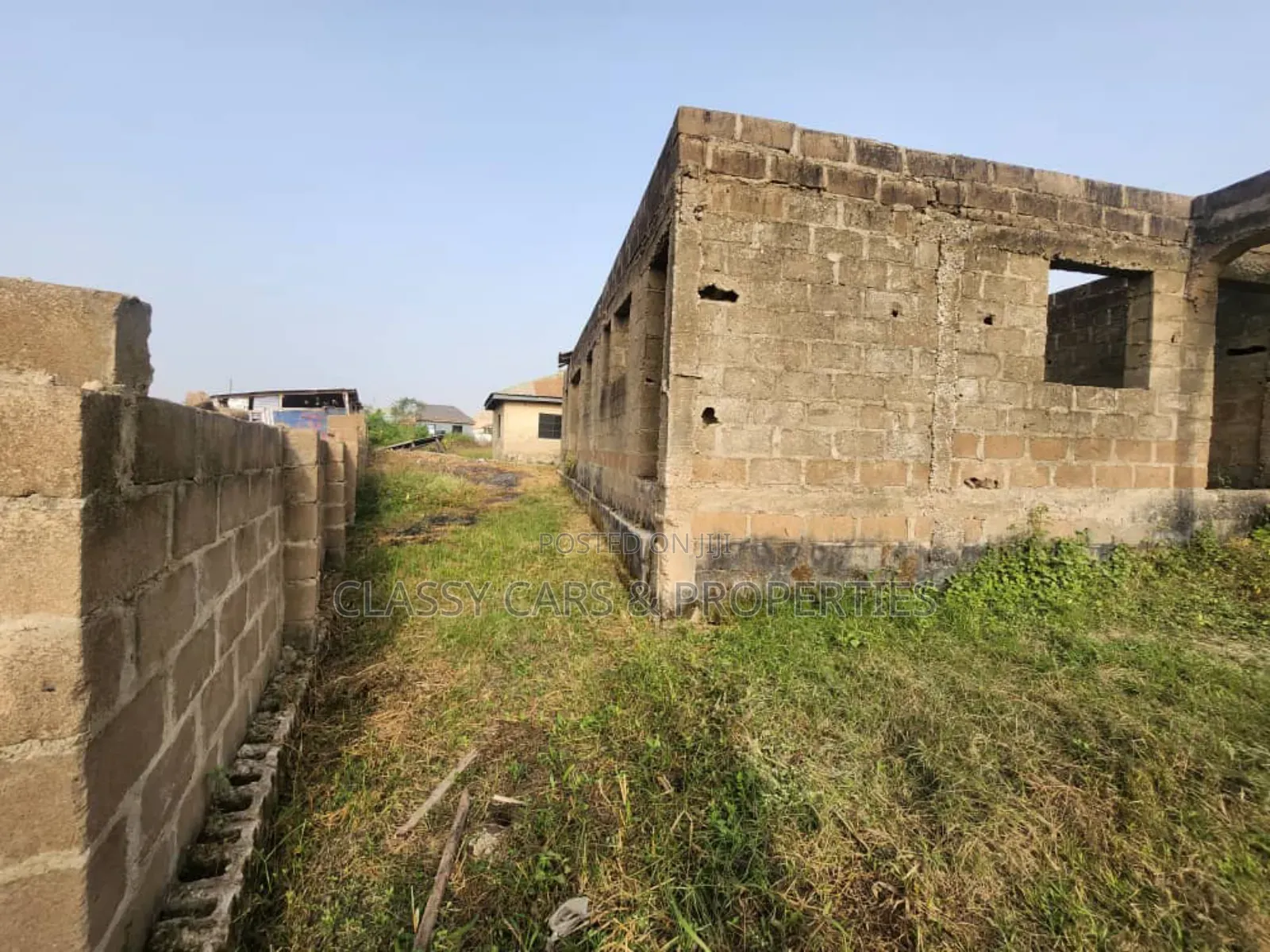 5bdrm Block Of Flats In Ibadan For Sale in Ibadan