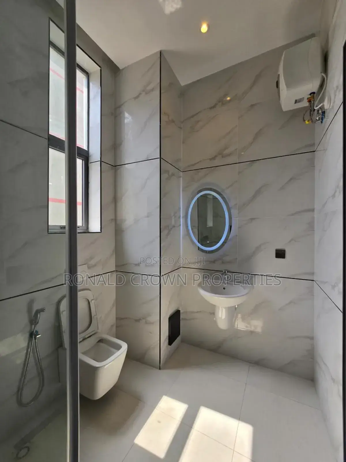 5bdrm House in Ikate-Elegushi for sale in Ikate-Elegushi