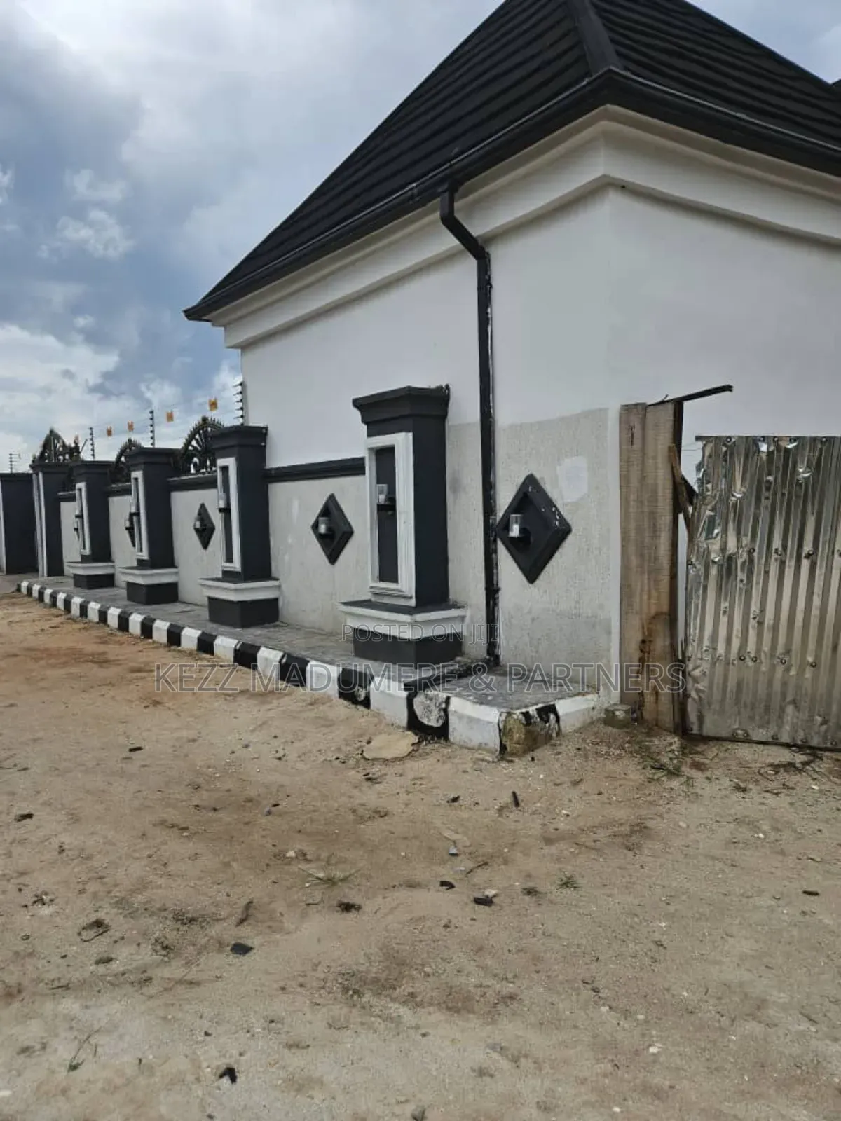 4bdrm Duplex in Ph Road, Behind for sale in Owerri