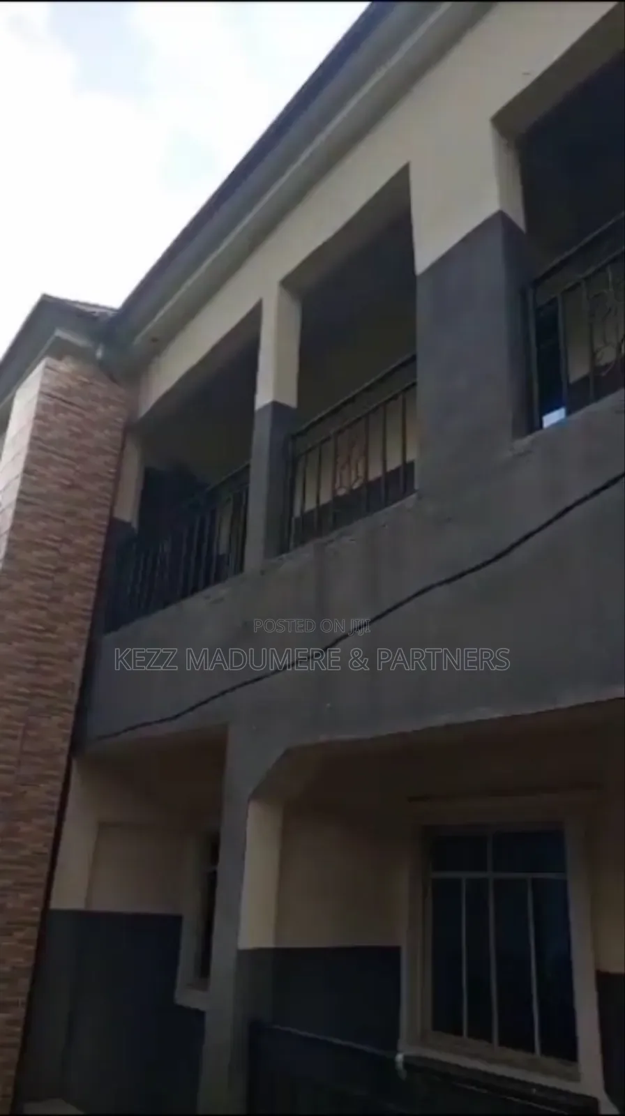4bdrm Block of Flats in Nkwo Orji , Owerri, for sale in Owerri