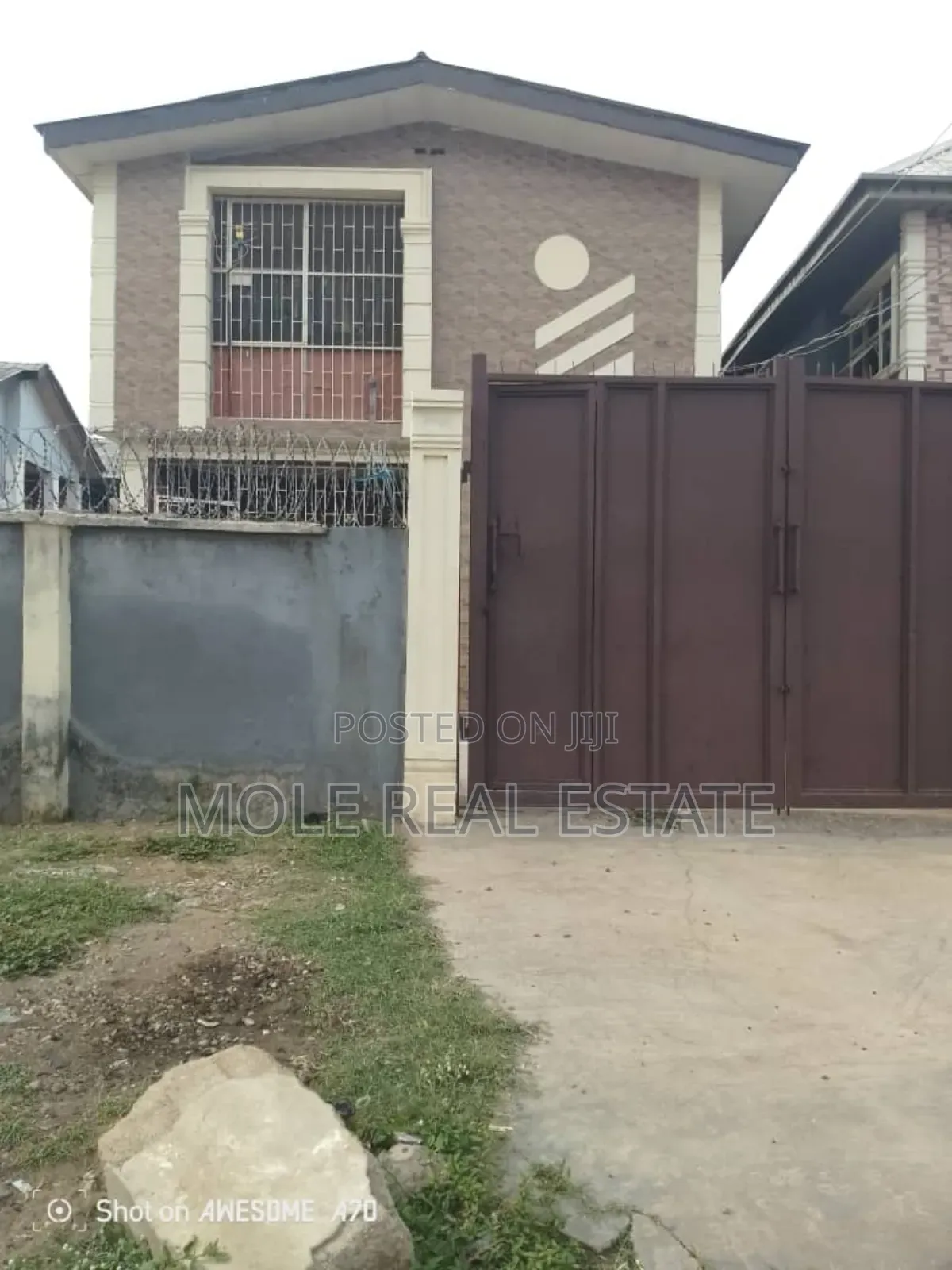 Half Plot Fenced Iyana Ipaja Express Agege Motor Rd in Iyana Ipaja