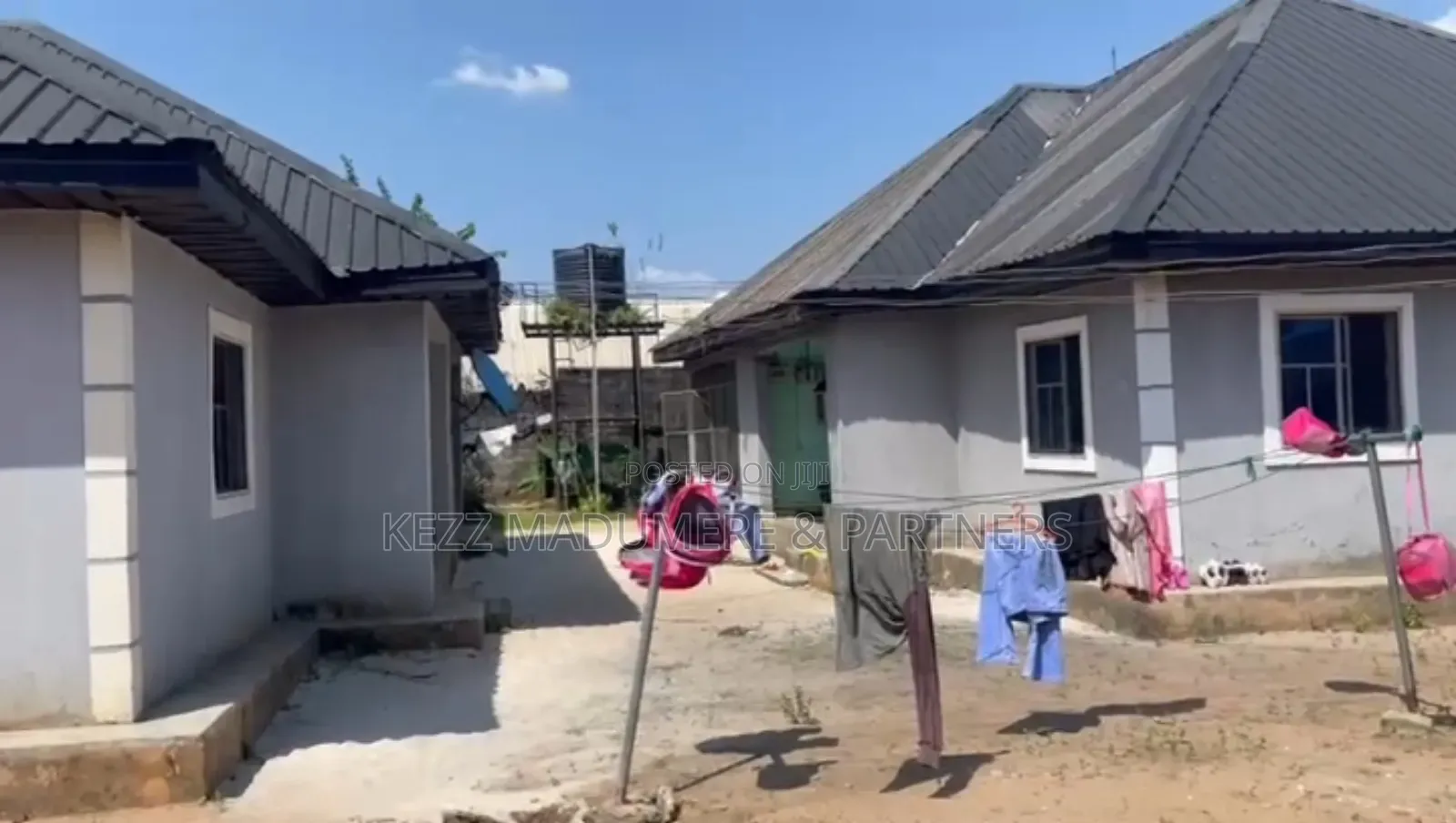 9bdrm Bungalow in Imo Housing Estate, for sale in Owerri