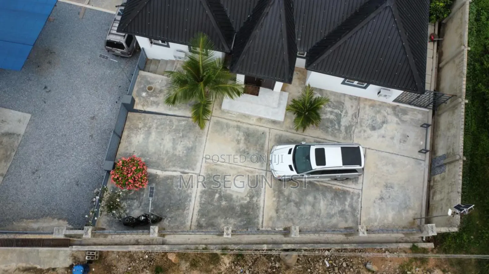 6bdrm Bungalow in Orange Estate, Akala Express for sale in Akala Express