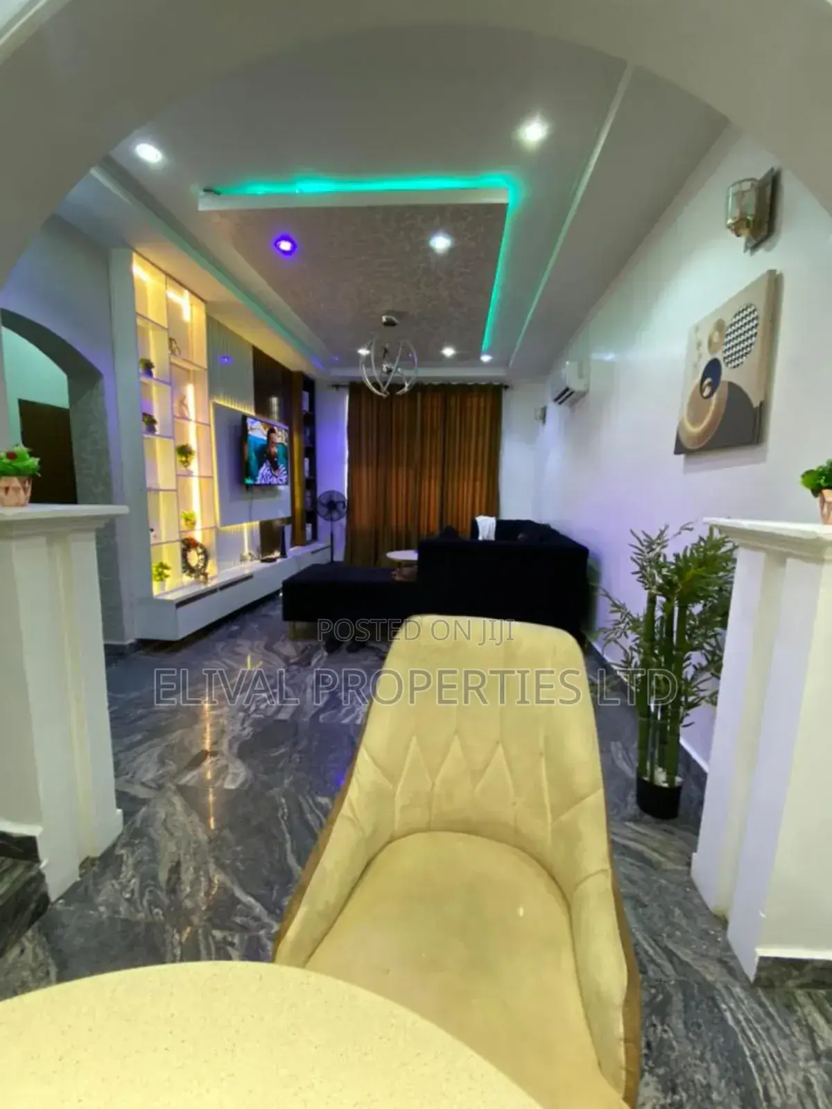 Luxurious 3bedroom Serviced Apartment in Wuye