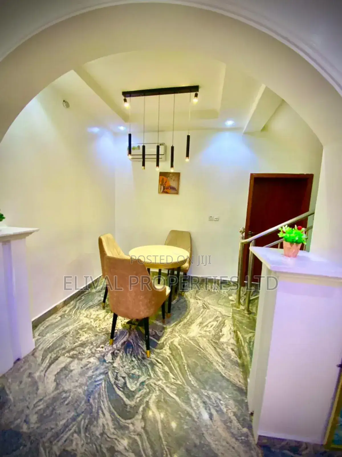 Luxurious 3bedroom Serviced Apartment in Wuye