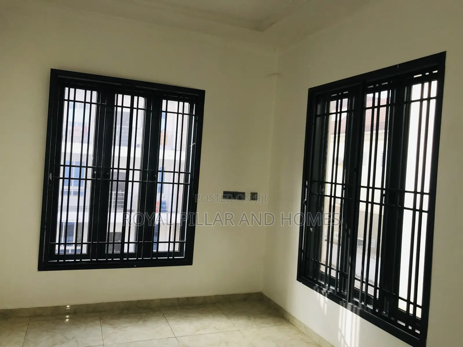 4bdrm Duplex in Lifecamp, Gwarinpa for rent in Gwarinpa