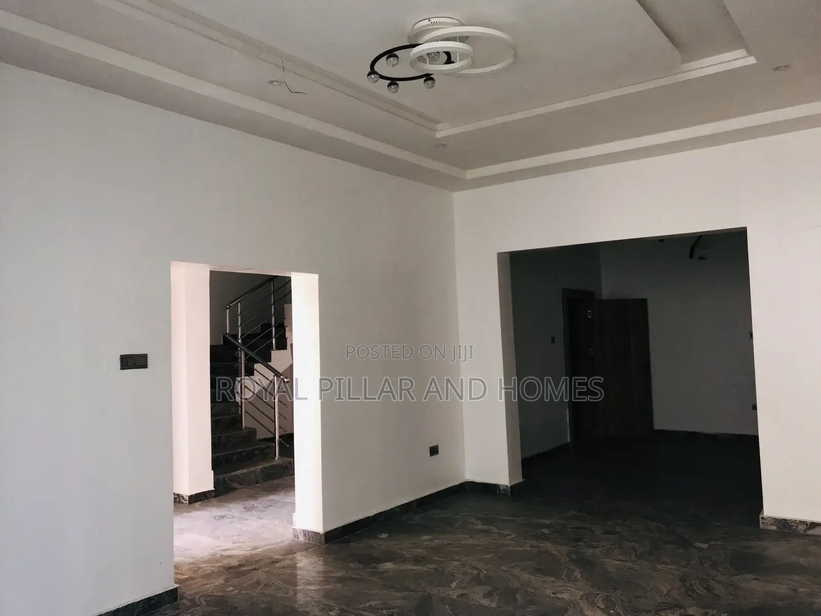 4bdrm Duplex in Lifecamp, Gwarinpa for rent in Gwarinpa