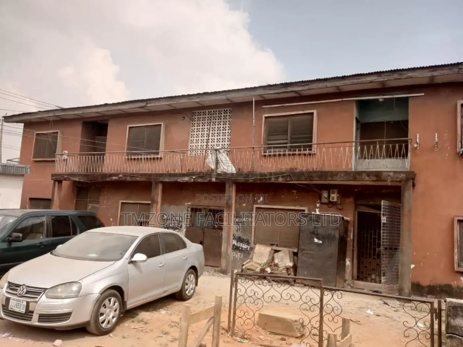 Property to Lease for Hospital and Hotel in Akoka