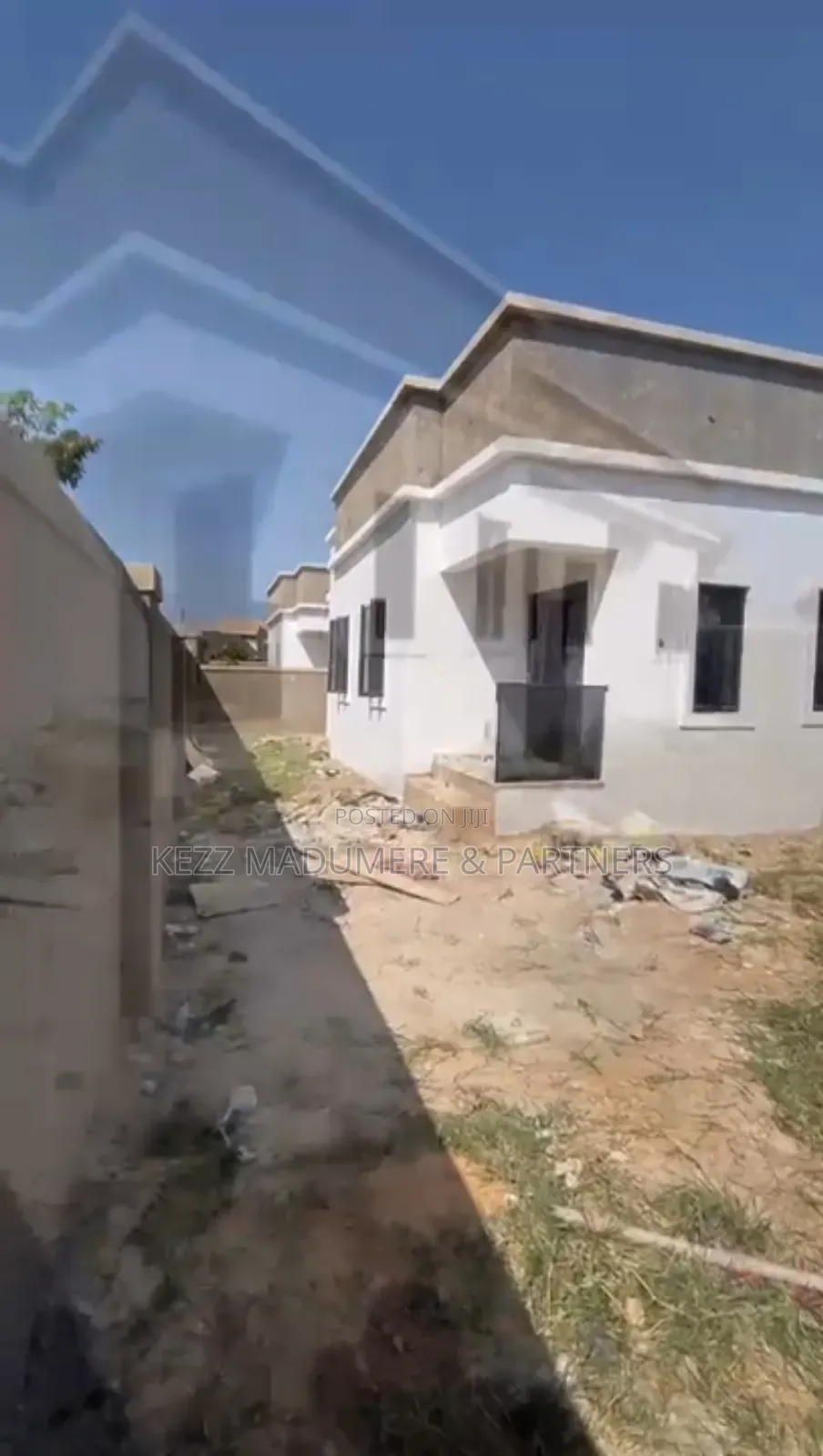 3bdrm Bungalow in Rehab Road, Emene, for sale in Enugu