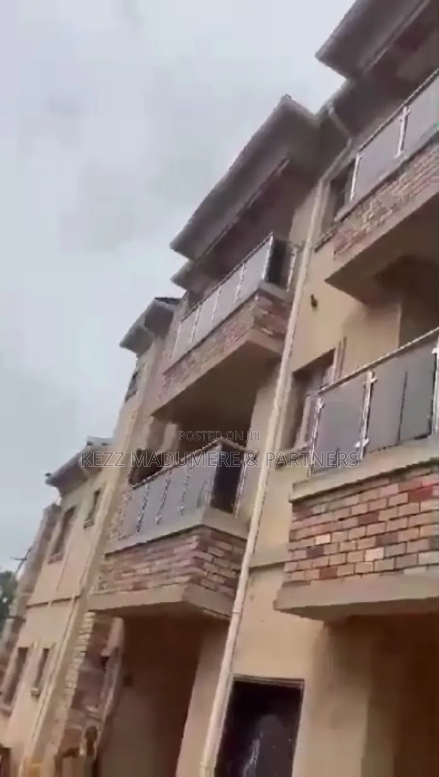 5bdrm Block of Flats in Centinary,Near, Enugu for sale in Enugu