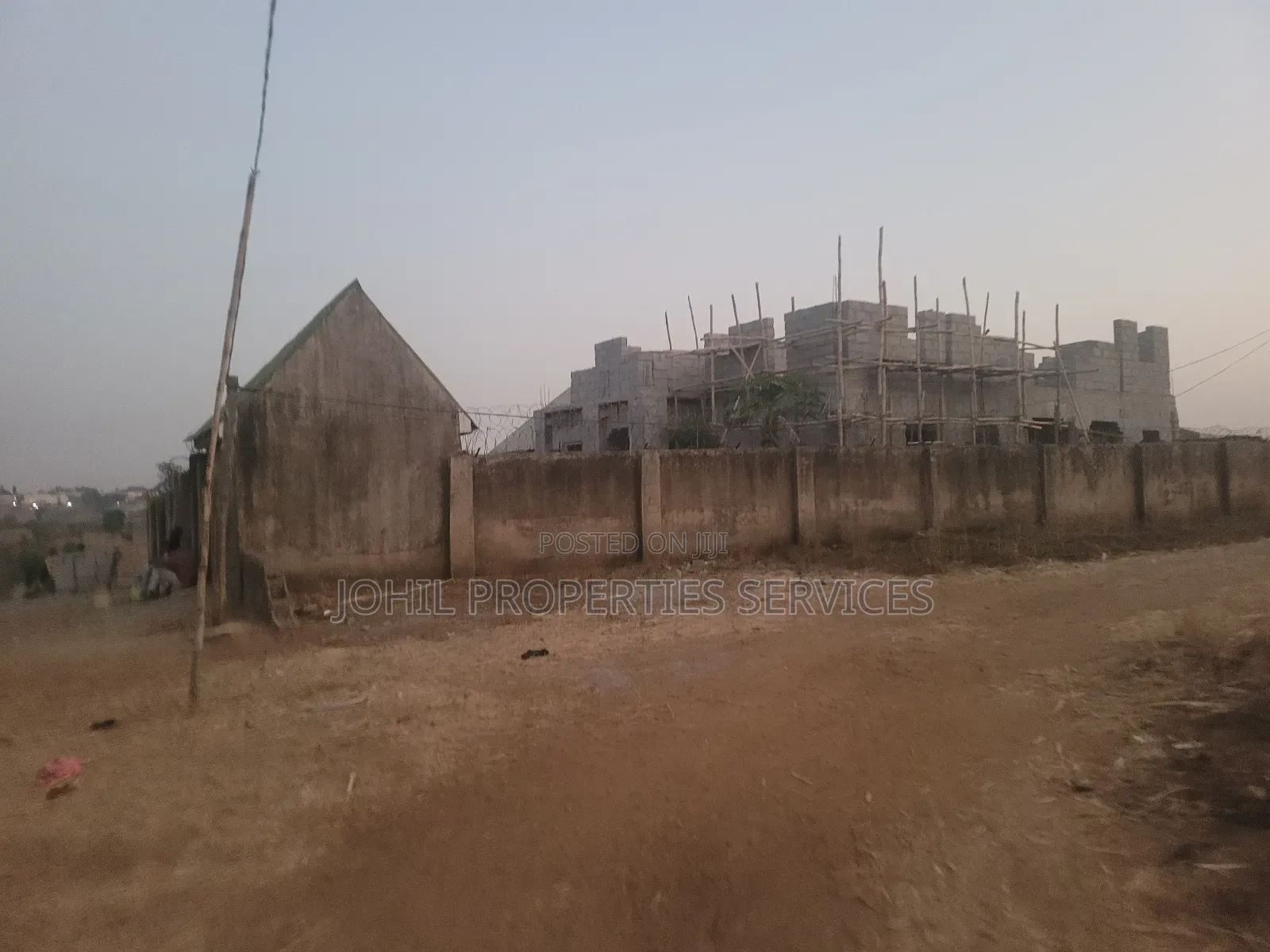 1100sqm Land for Sale at Kugbo Buildable and Livable in Karu