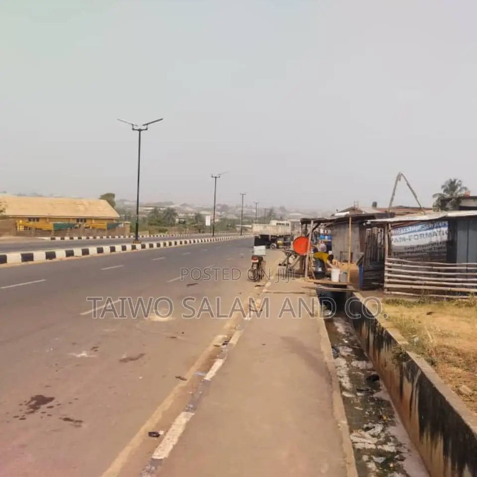 474sqm of Commercial Land Along Akala Express Way Ibadan in Akala Express