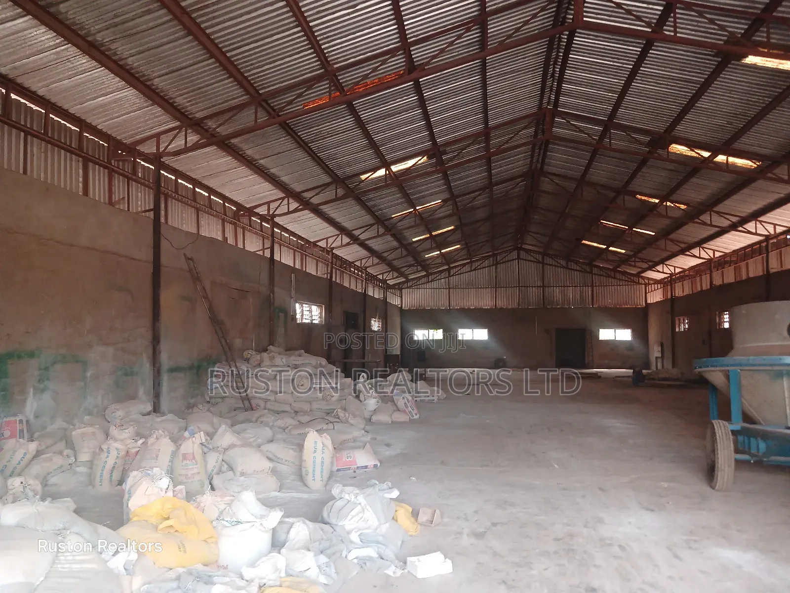 Warehouses Factory in Alakia