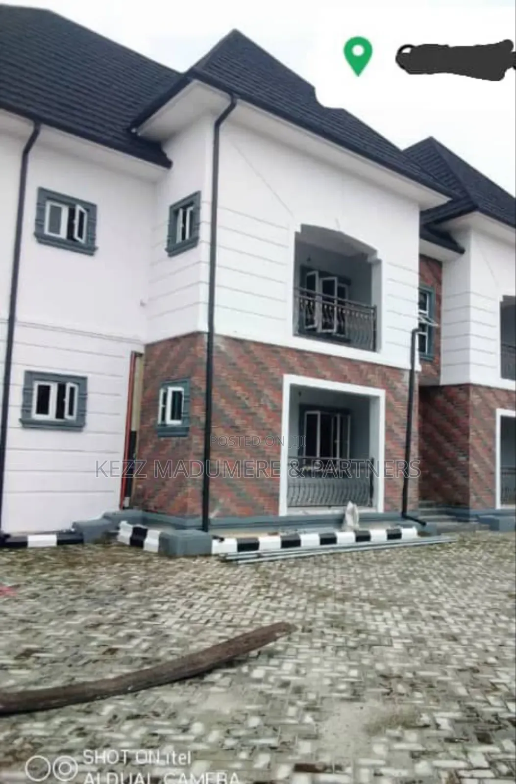3bdrm Block of Flats in Off Int'L Airport for sale in Port-Harcourt