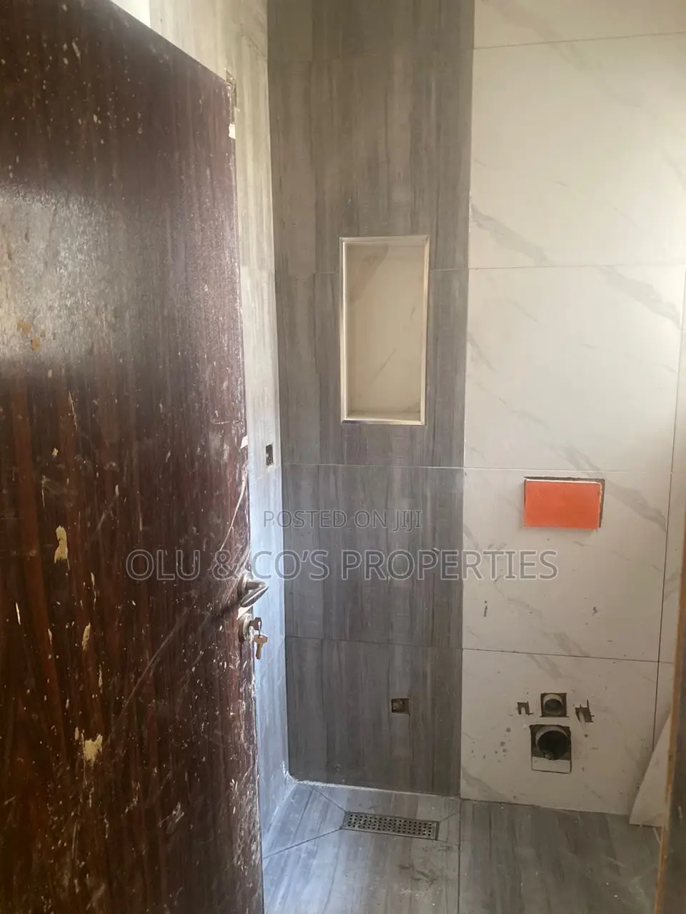 1bdrm Block of Flats in An Estate, Wuye for rent in Wuye