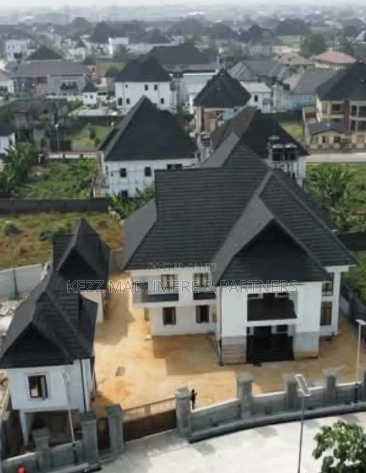 4bdrm Duplex in Shell Cooperative for sale in Eneka