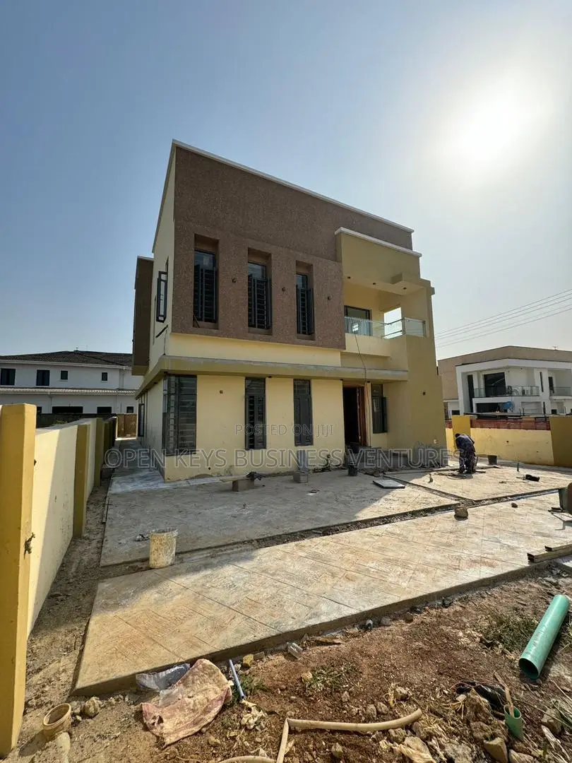 Furnished 4bdrm Duplex in Akobo for sale in Akobo