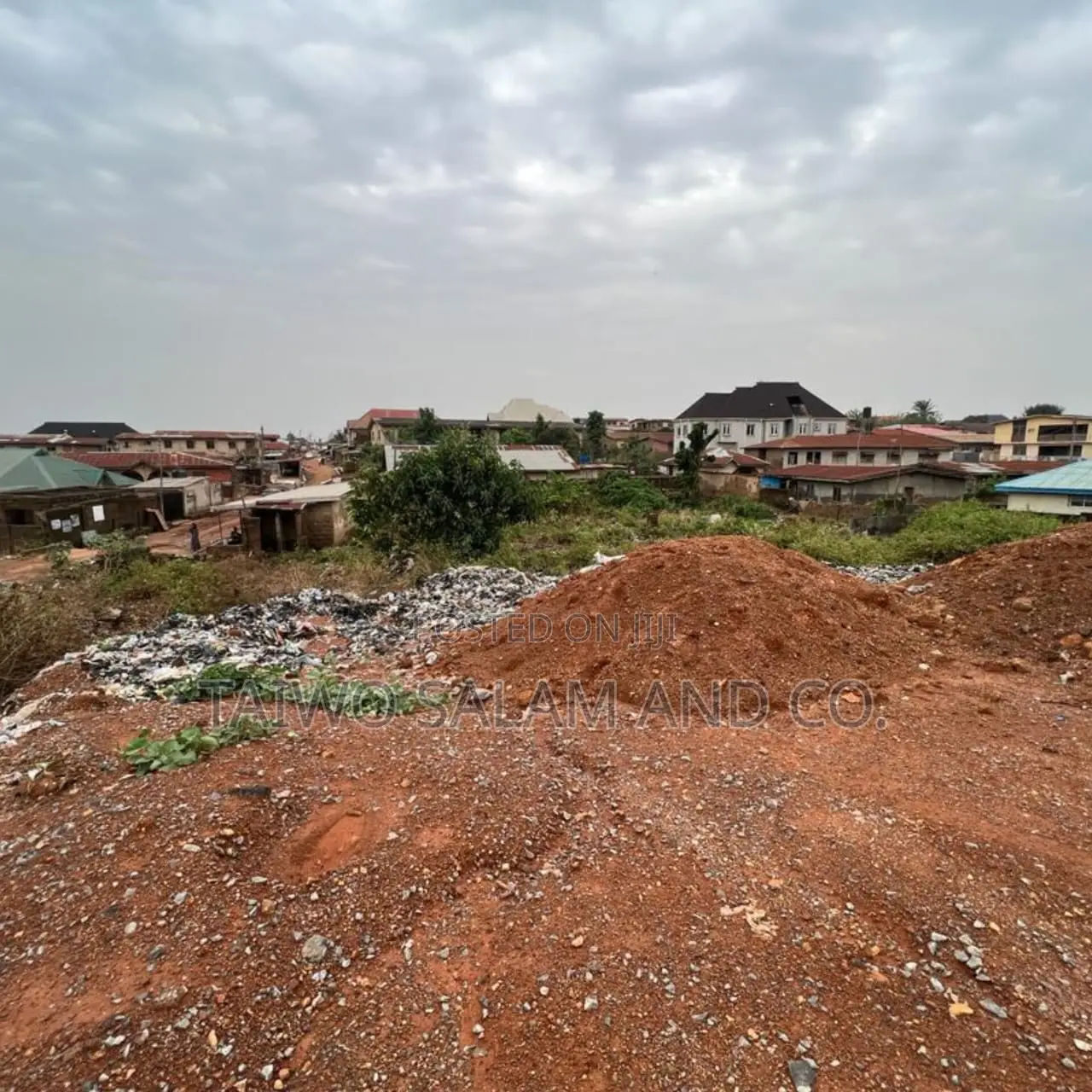 1000sqm of Commercial Land Along Express Road Agbowo Area Ibadan in Agbowo