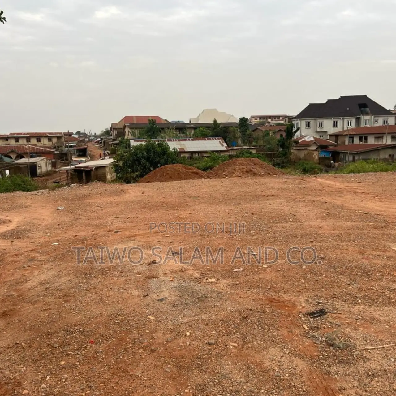 1000sqm of Commercial Land Along Express Road Agbowo Area Ibadan in Agbowo