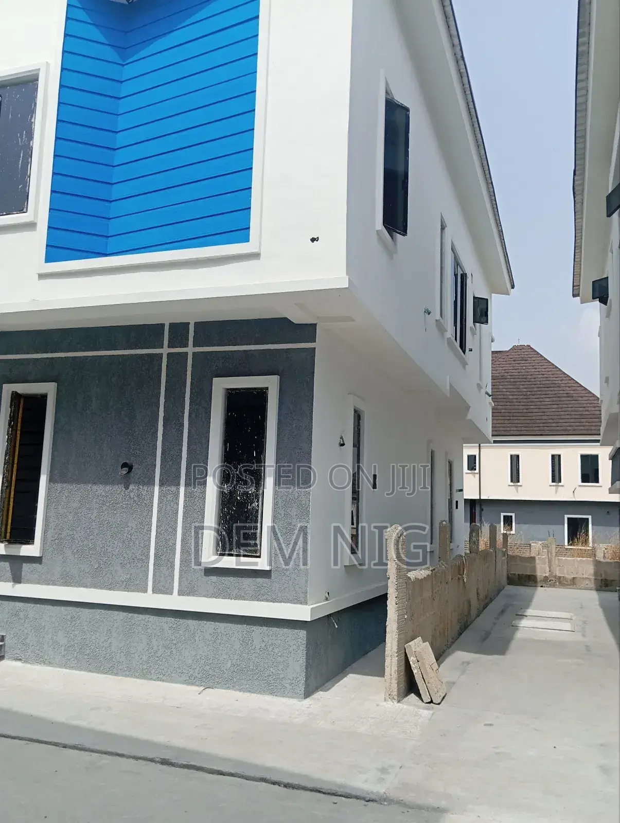 Furnished 3bdrm Duplex in Plantation City, Warri for sale in Warri