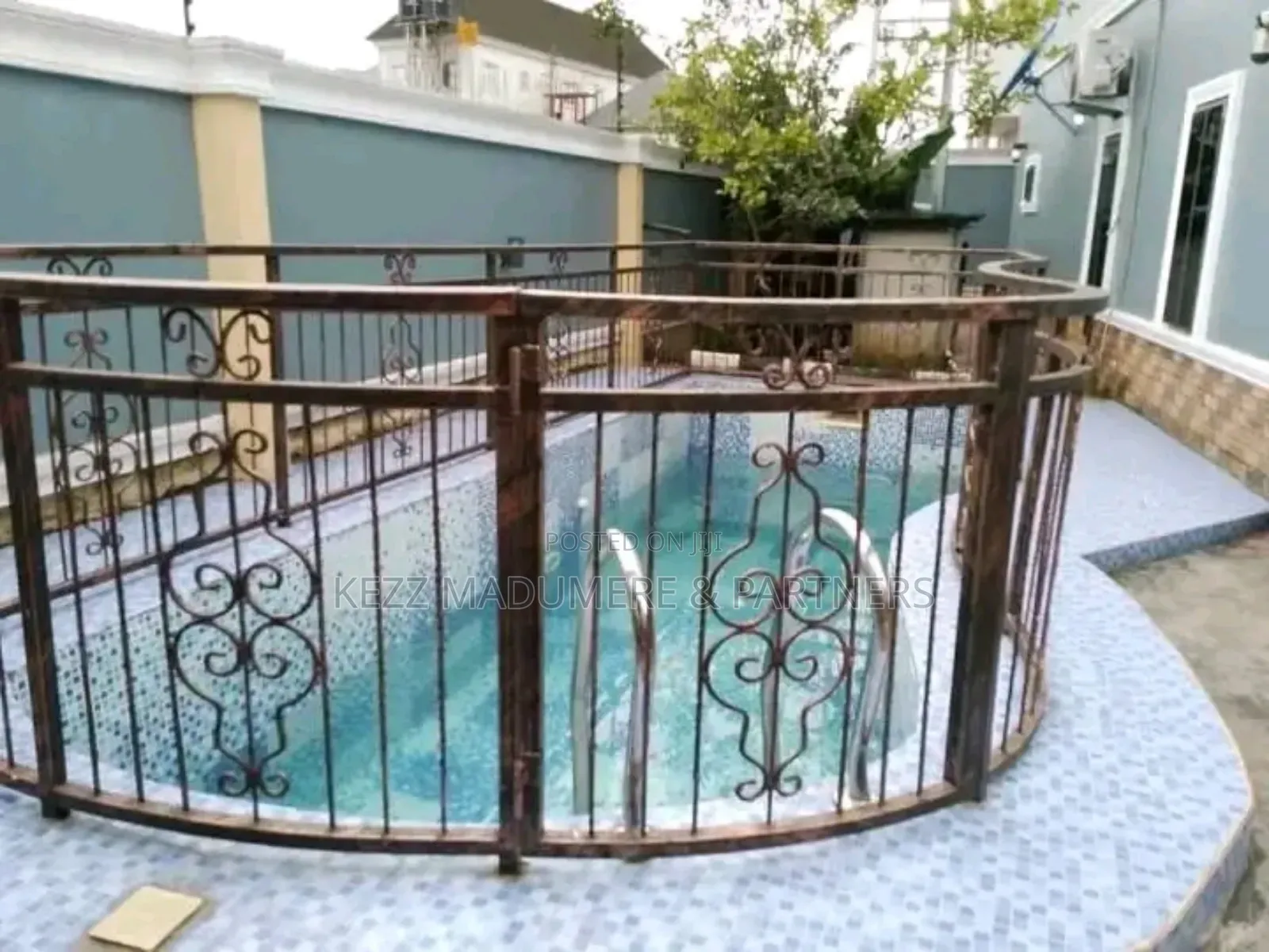 5bdrm Duplex in Sars Road , Port for sale in Port-Harcourt