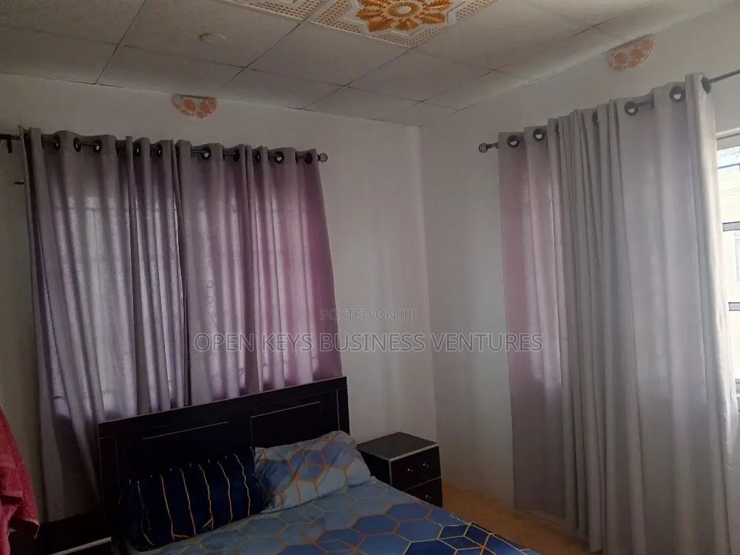 2bdrm Block of Flats in Elebu, Akala Express for sale in Akala Express