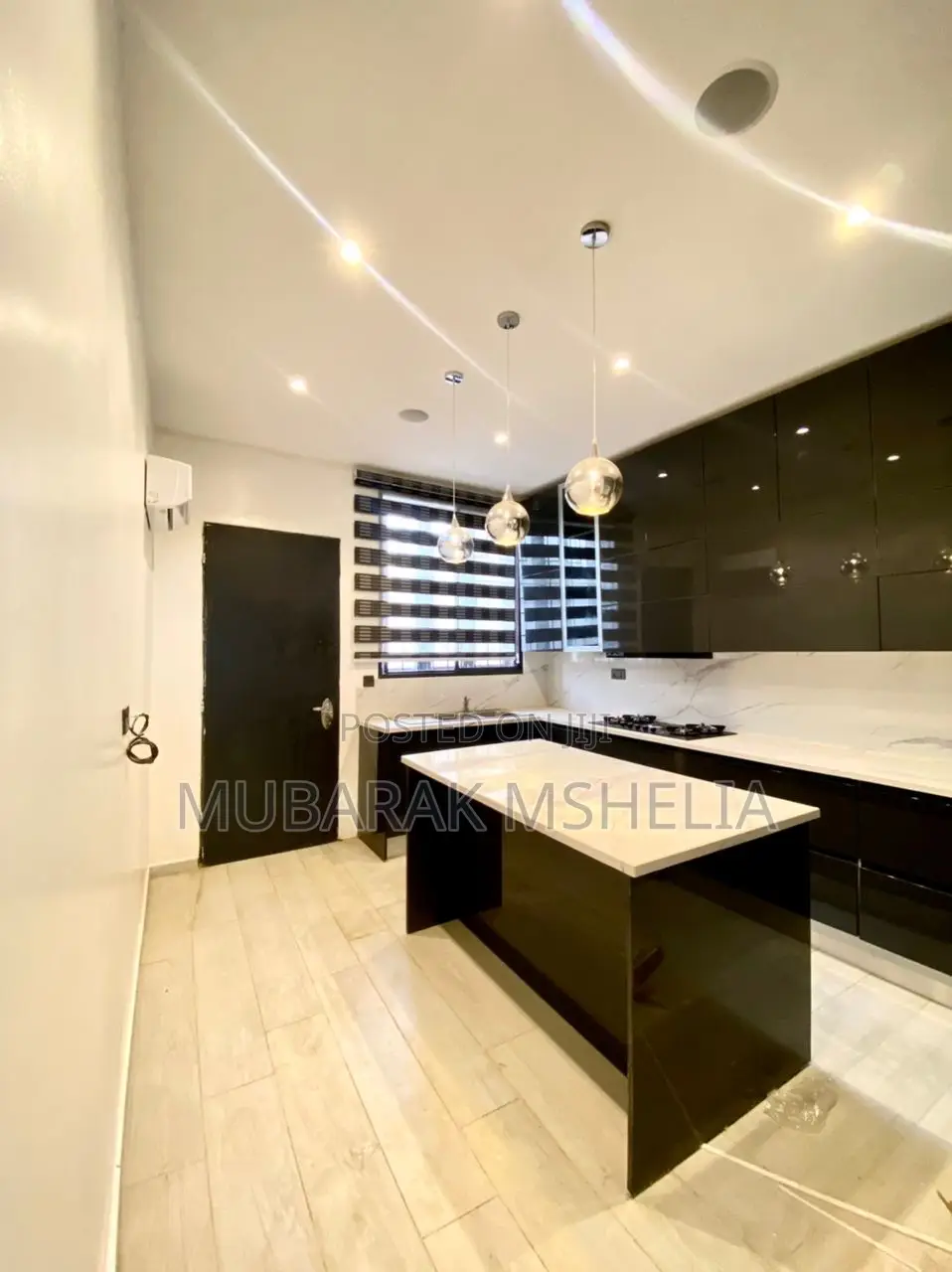 Furnished 5bdrm Duplex in Jahi for sale in Jahi