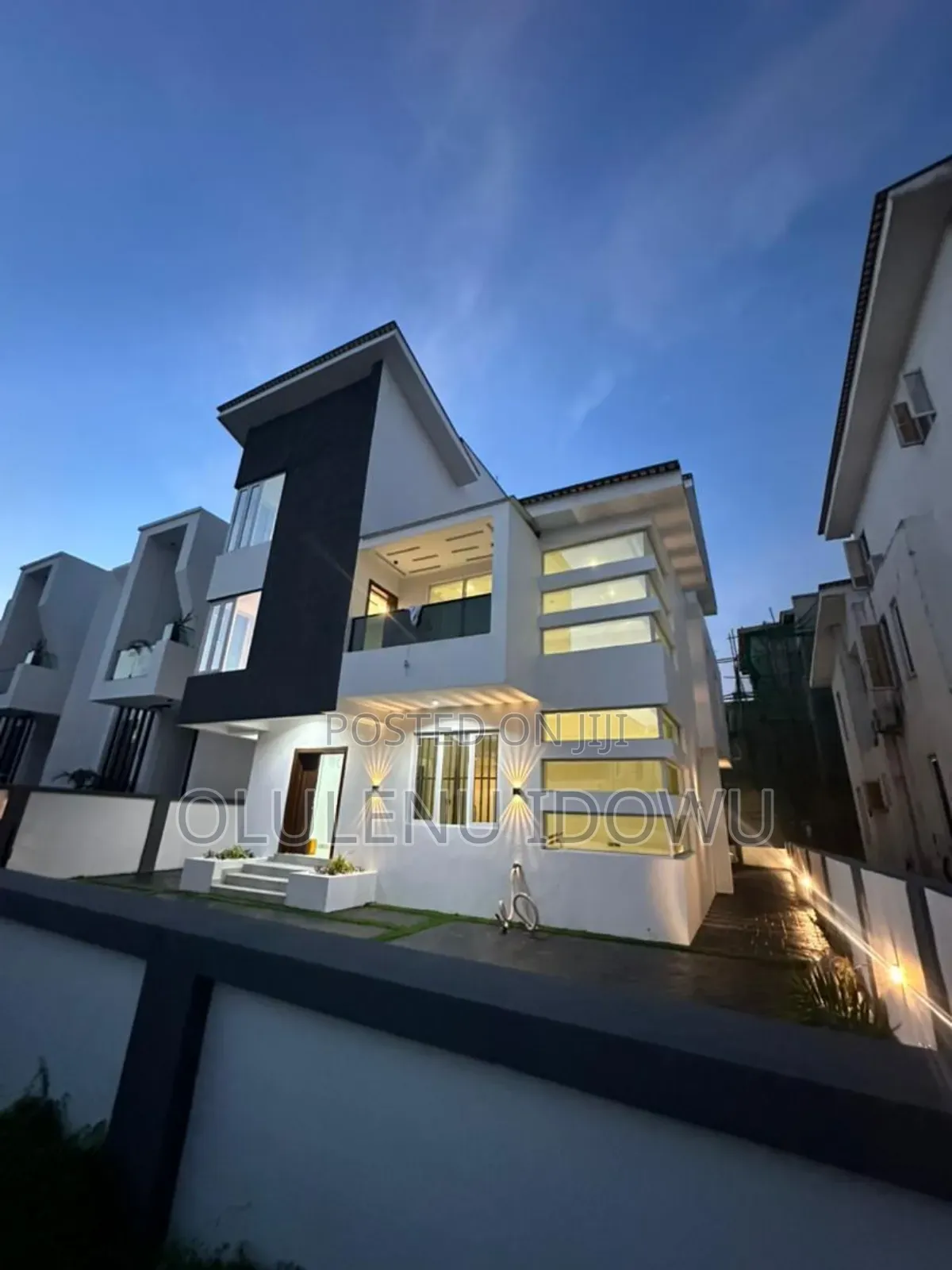 Furnished 5bdrm Duplex in Hampton Lake Estate, Alimosho for sale in Alimosho