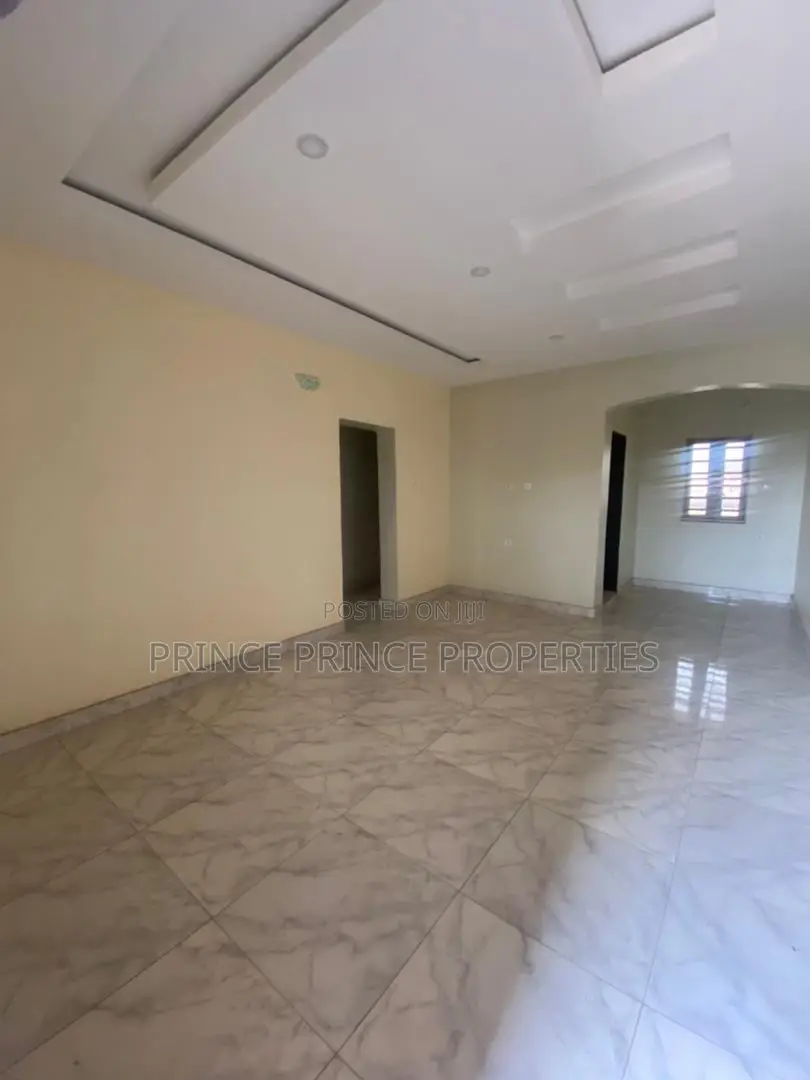 Furnished 2bdrm Block of Flats in Surulere for rent in Surulere