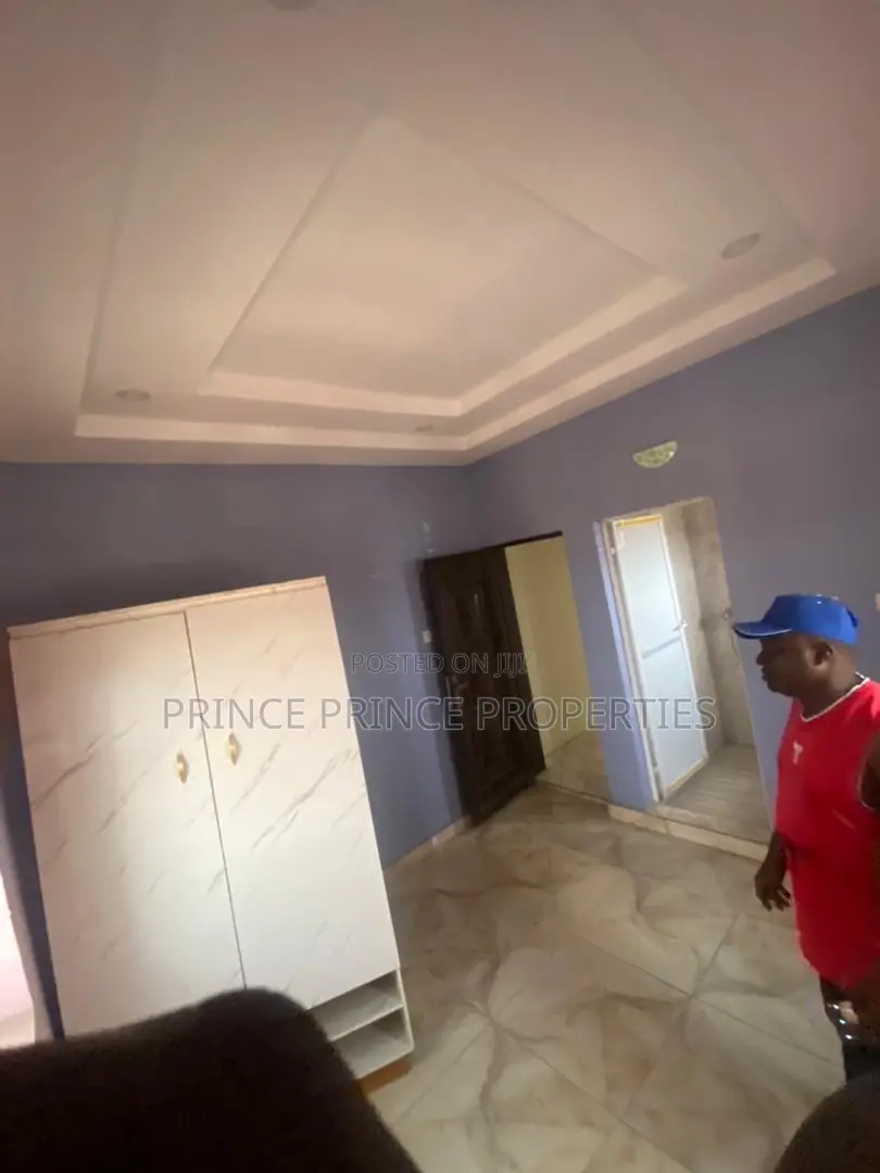 Furnished 2bdrm Block of Flats in Surulere for rent in Surulere