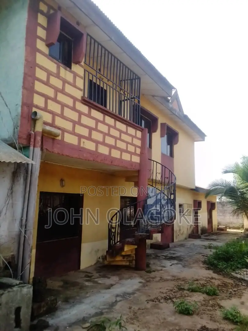 6bdrm Duplex in Mosfala Estate, Ibadan for sale in Ibadan