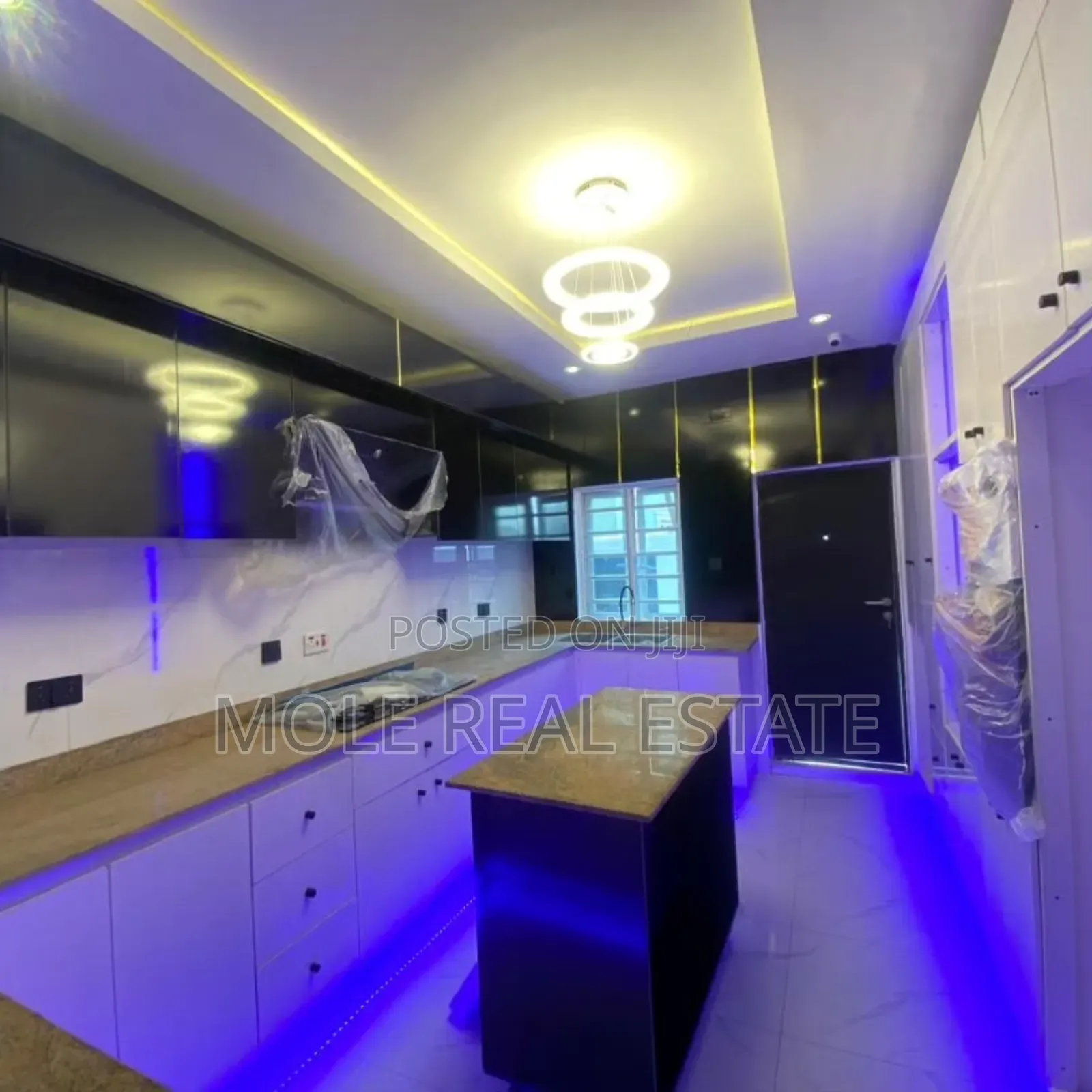 Block of Flats Governor's RD Ikotun Lagos in Ikotun/Igando