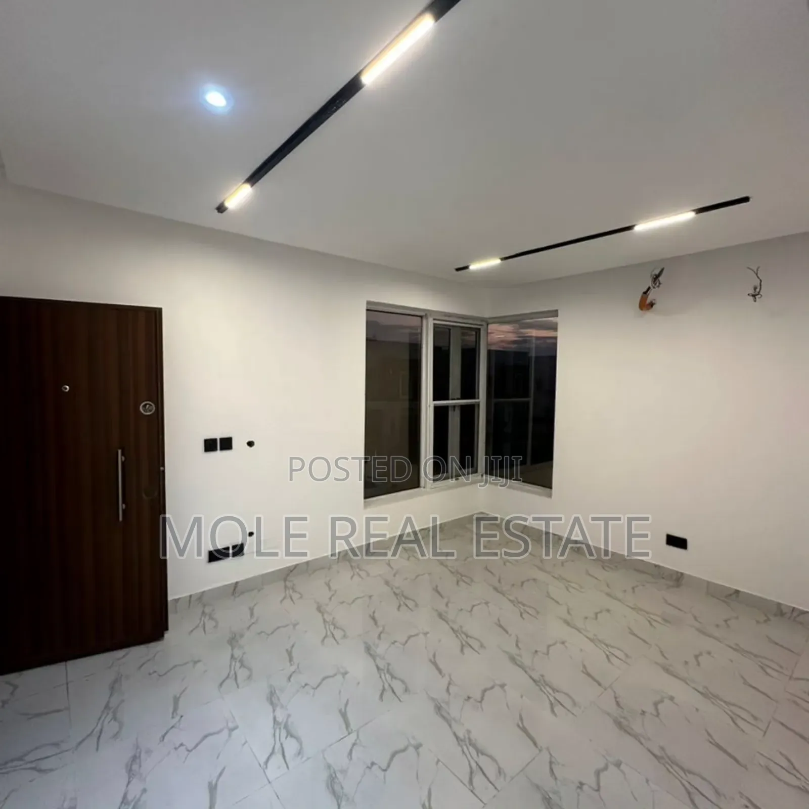 3bdrm Block of Flats in Park View, Ago Palace for sale in Ago Palace