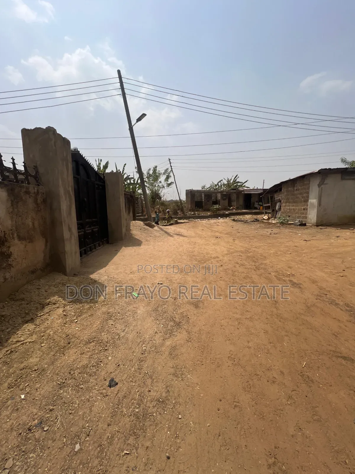 Mixed Used Land for Sale Near Iyana Chuch Bus-Stop Monatan in Ibadan