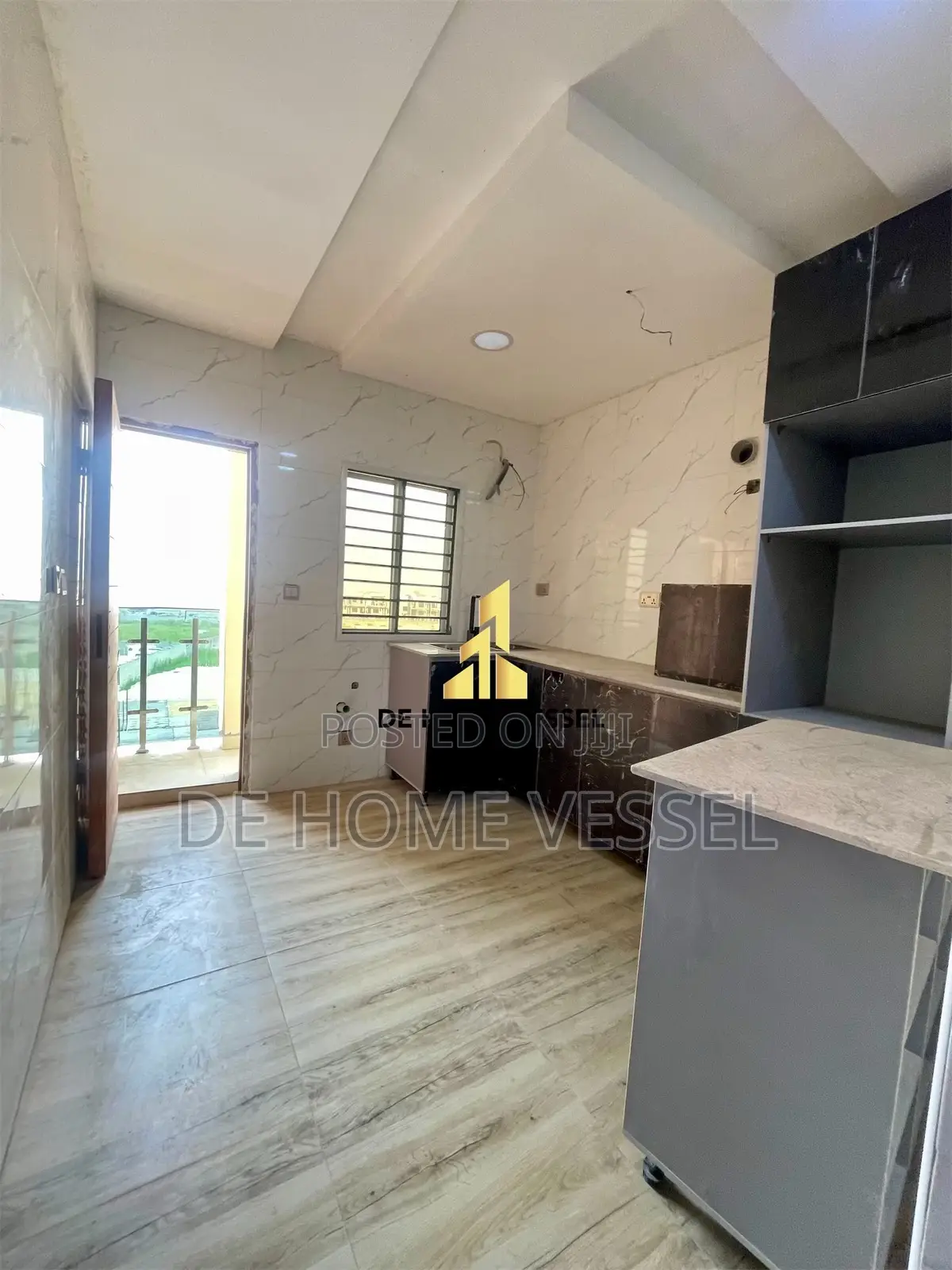 2bdrm Block of Flats in Lekki Phase 1 for sale in Lekki Phase 1