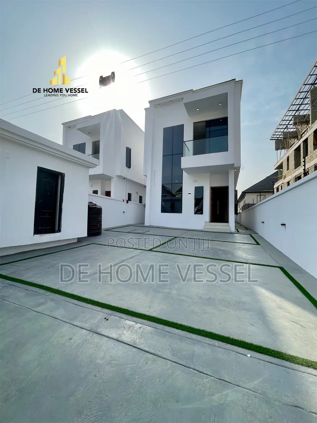 5bdrm House in Osapa london for sale in Osapa london