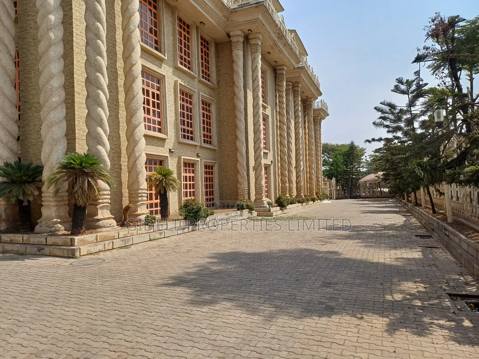 3 Storey Office Complex With About 41 Ensuite Offices in Wuse 2