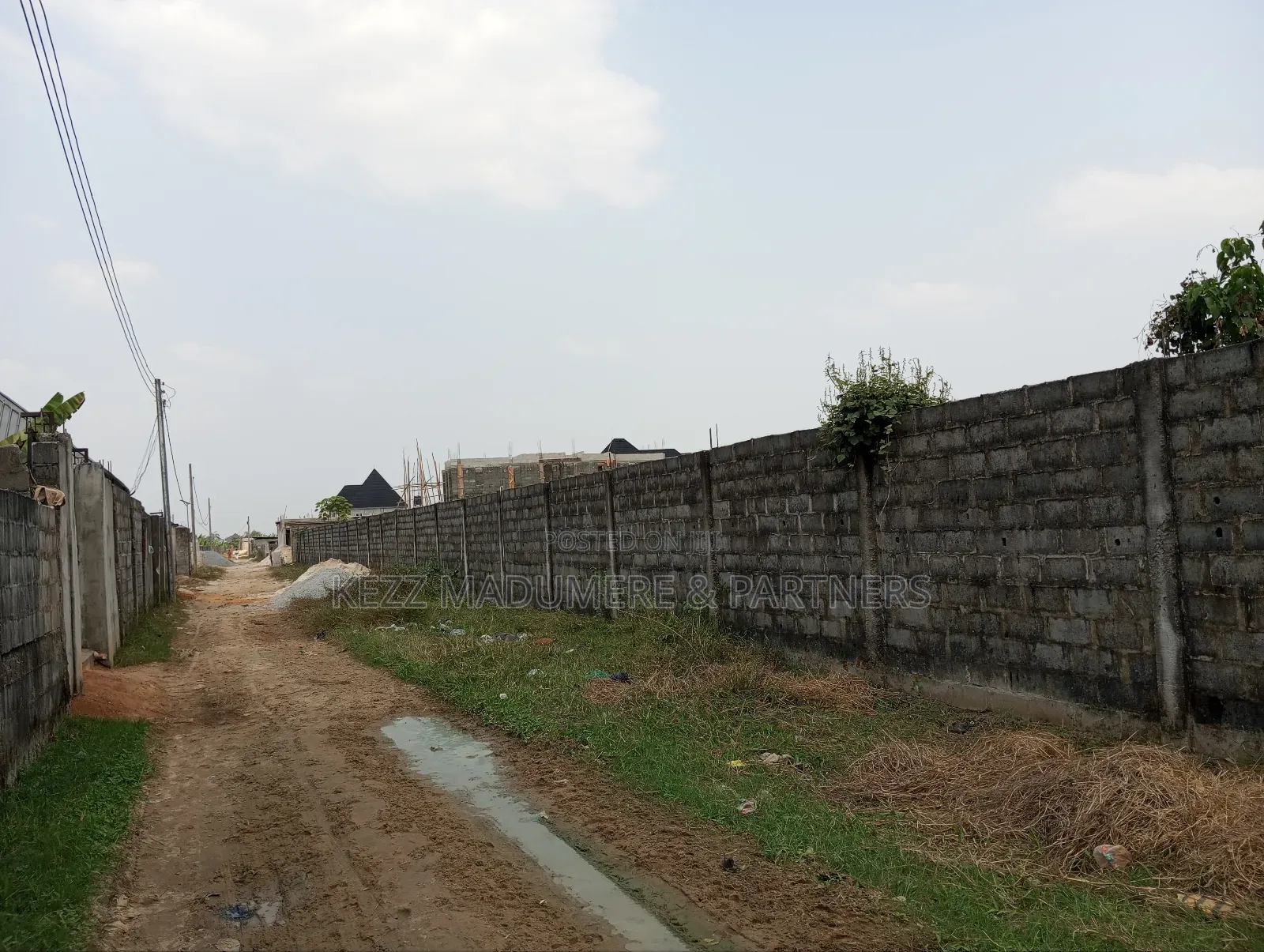 For Sale: 1 Fenced Plot at Royal Estate, Off Sars Rd, Ph in Port-Harcourt