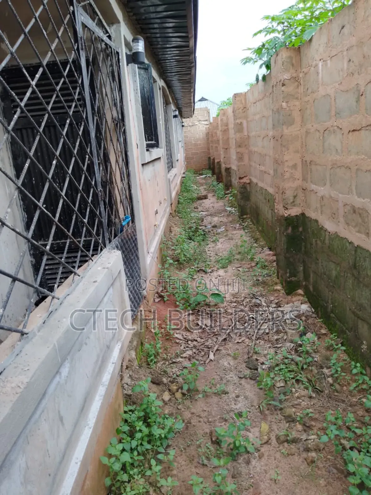 5bdrm Bungalow in Benin City for sale in Benin City
