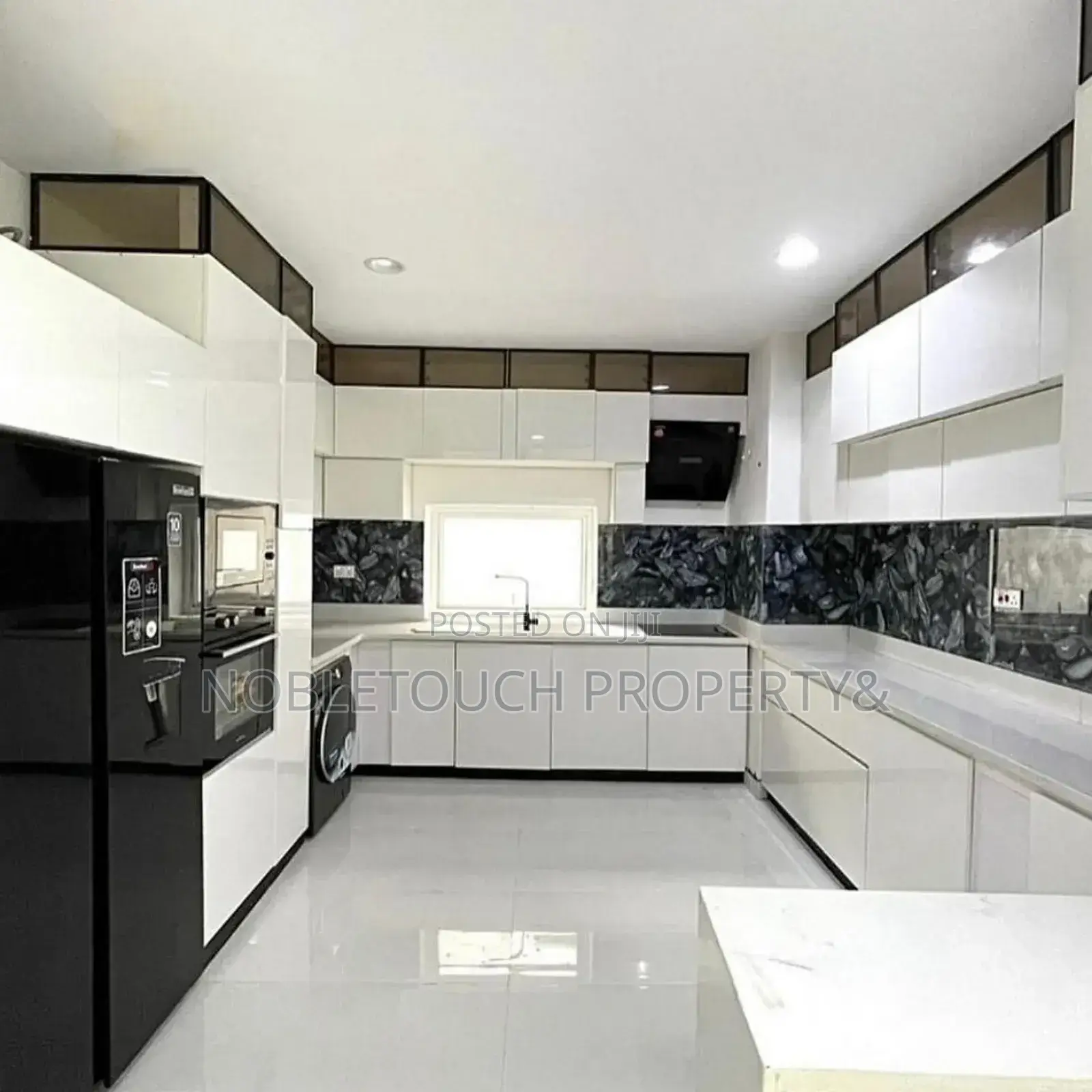 Furnished 4bdrm Duplex in Ikoyi Lagos, Banana Island for sale in Banana Island