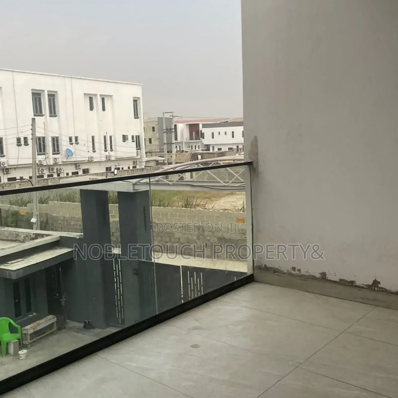 4bdrm Duplex in Ologolo Lekki Phase for sale in Lekki Phase 1