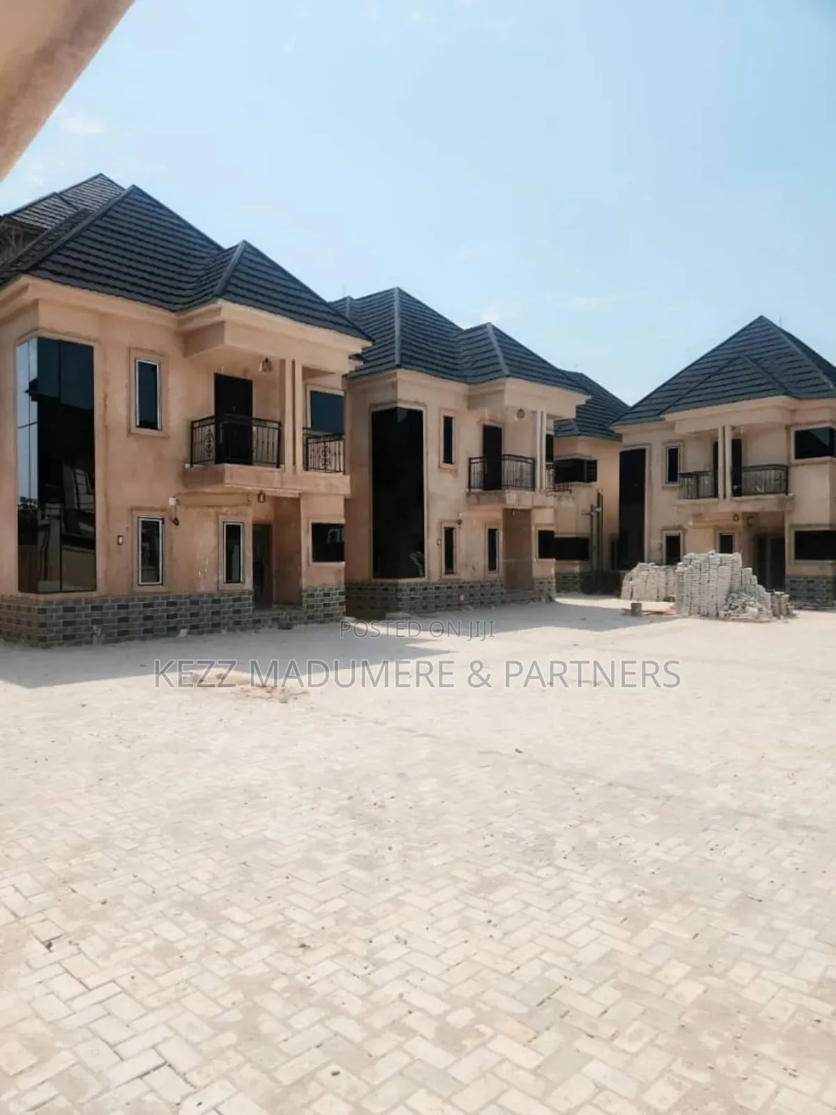 4bdrm Duplex in Near Imo State for sale in Owerri