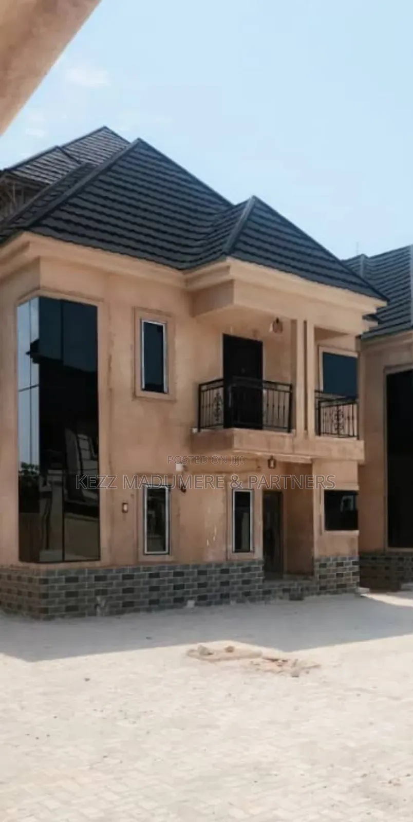 4bdrm Duplex in Near Imo State for sale in Owerri