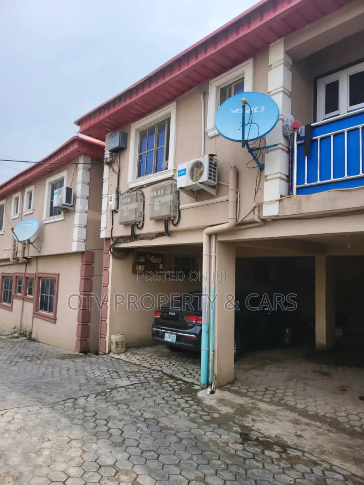 20bdrm Apartment in Isolo for sale in Isolo