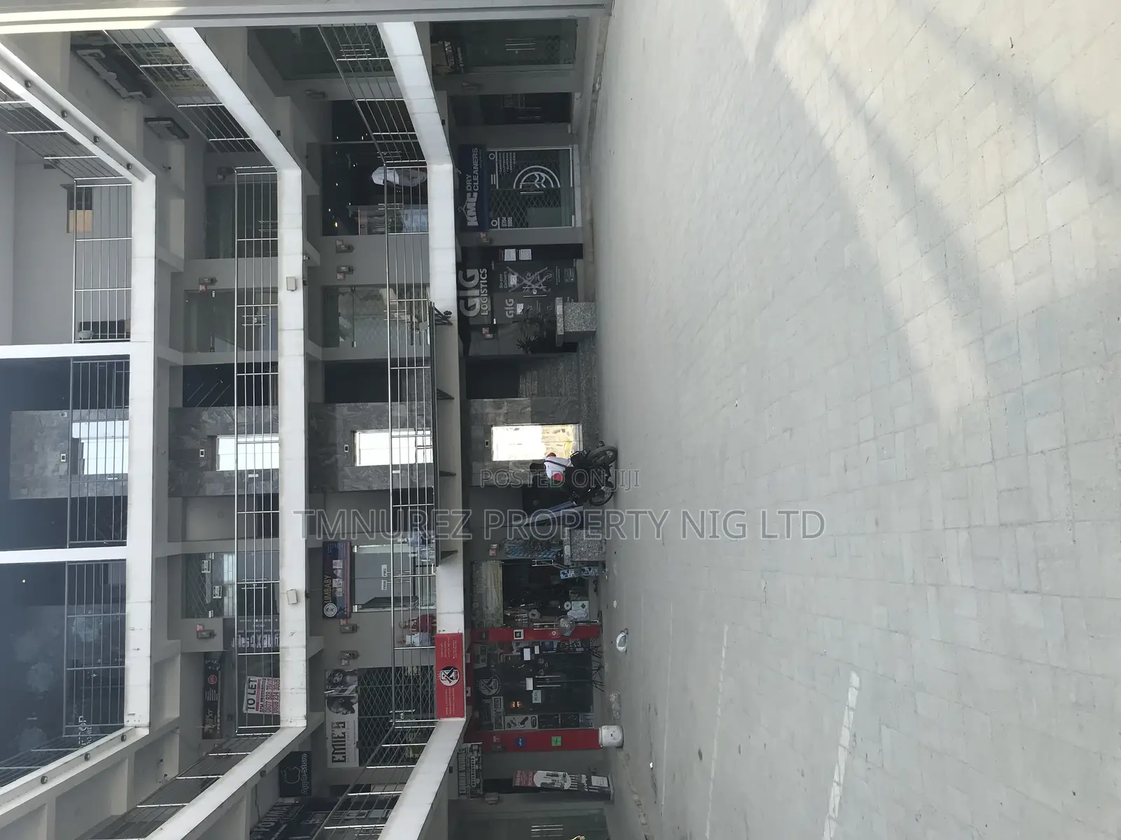 Shop for Rent Facing the Road Orchild Road in Lekki