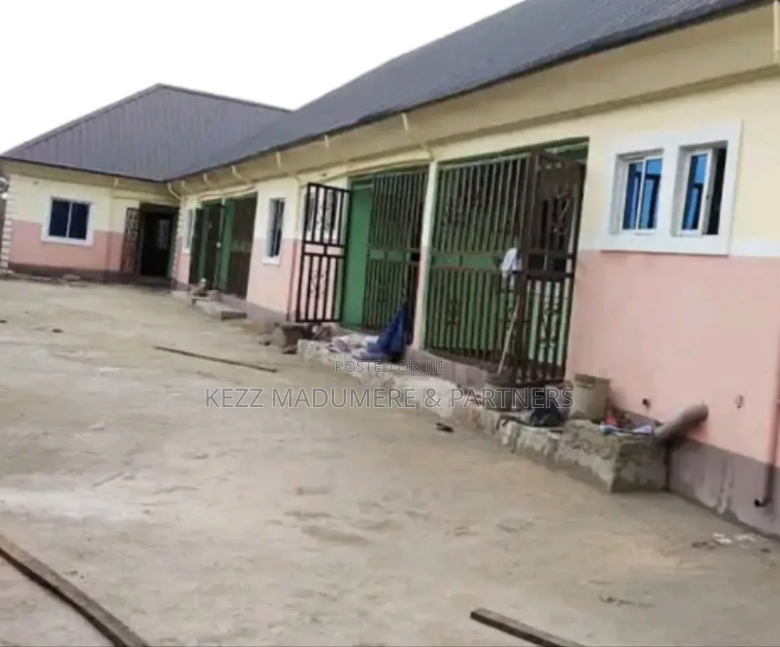 6bdrm Block of Flats in Igwuruta , Port for sale in Port-Harcourt