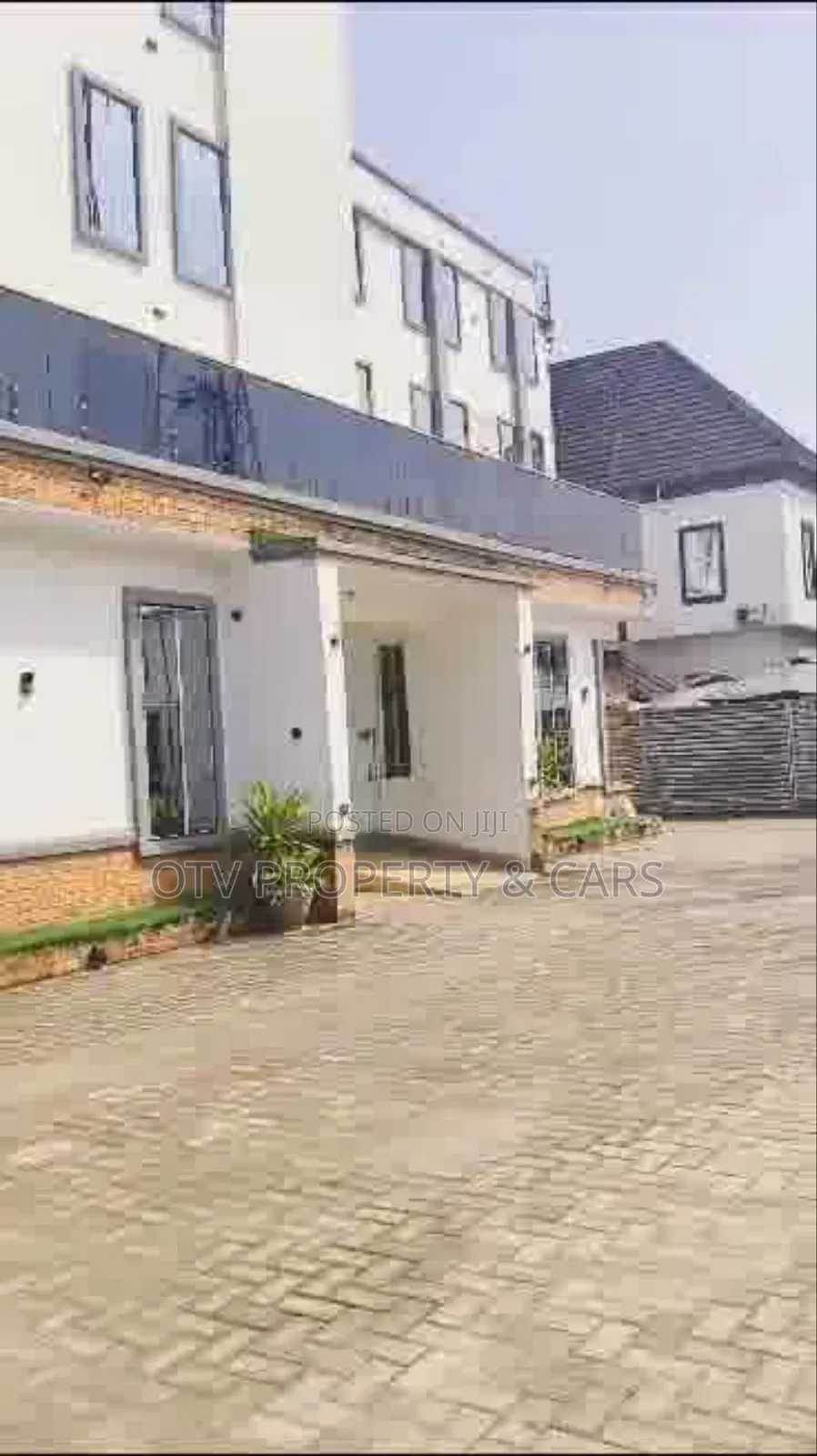 Guess House (Hotel) for Sale in Ikota