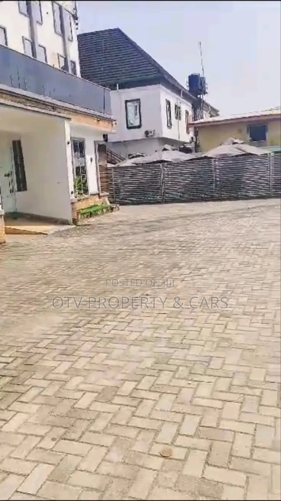 Guess House (Hotel) for Sale in Ikota